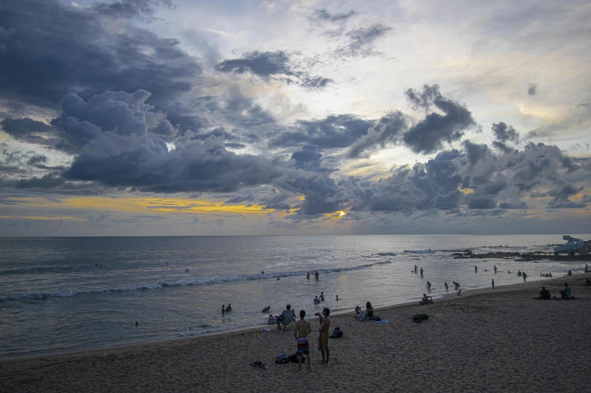 Sunsets Every Night- Olas Altas * Mazatlán