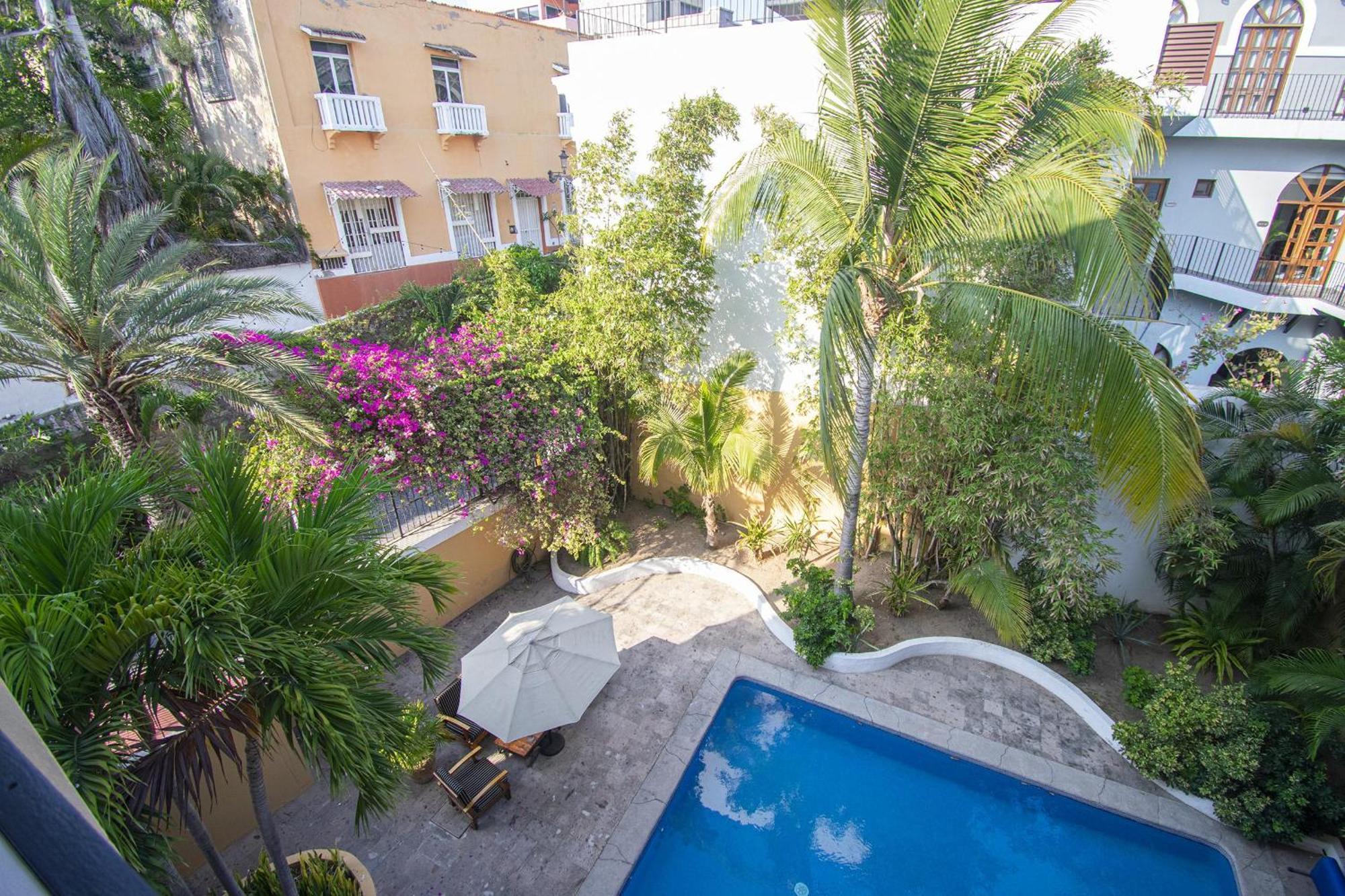 Sunsets Every Night- Olas Altas Apartamento