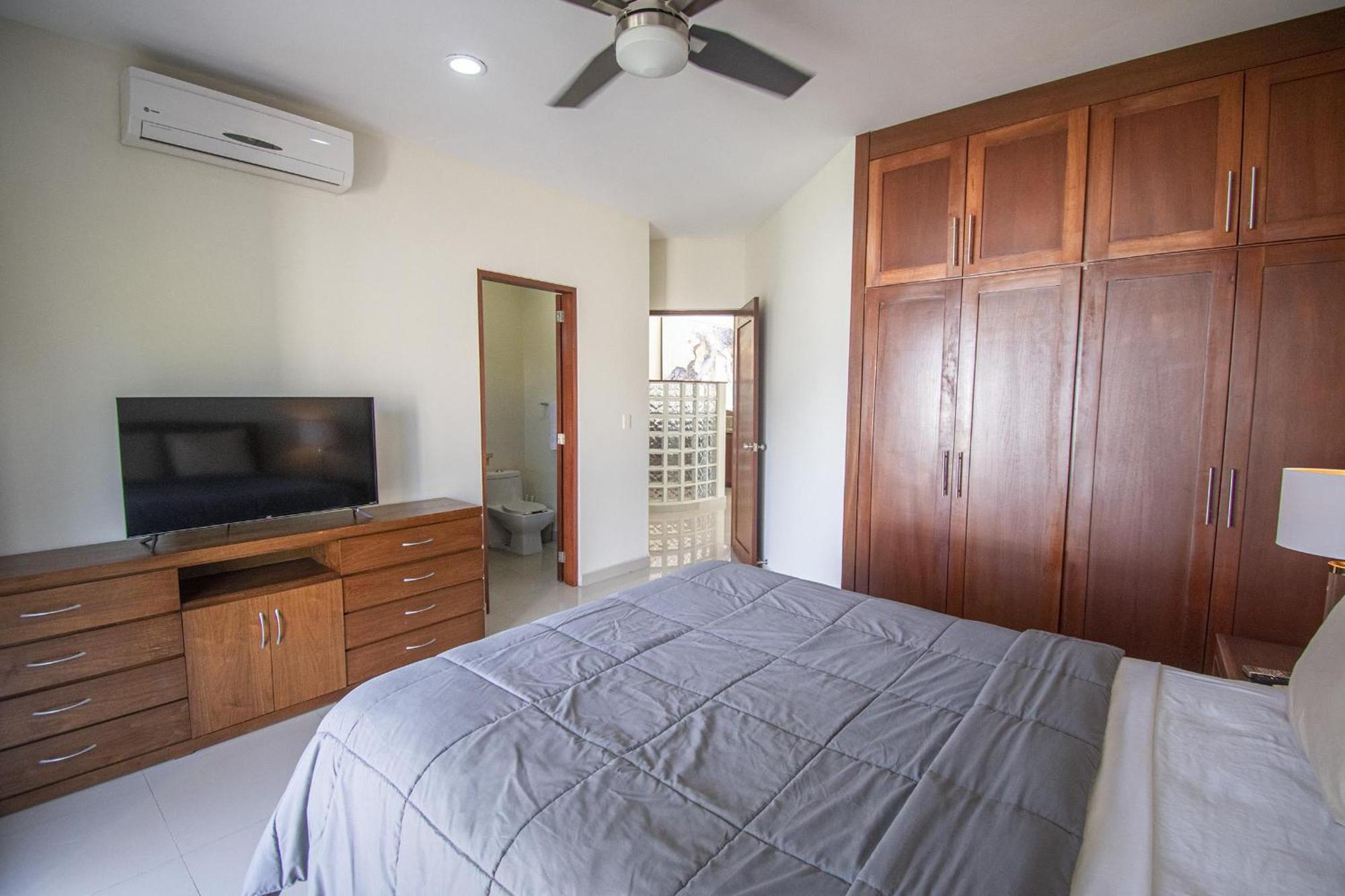 Sunsets Every Night- Olas Altas Apartamento